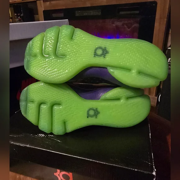 Nike KD 8 "Suit" - Picture 6 of 9